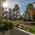 Beautiful Spacious 3 Bedroom Апартаменти *