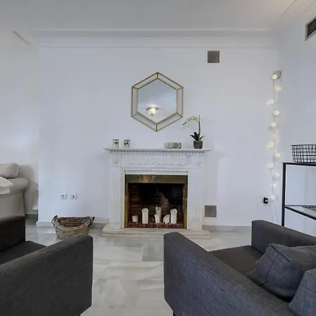 Beautiful Spacious 3 Bedroom マルベーリャ