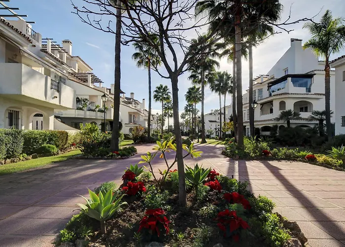 Beautiful Spacious 3 Bedroom * Marbella